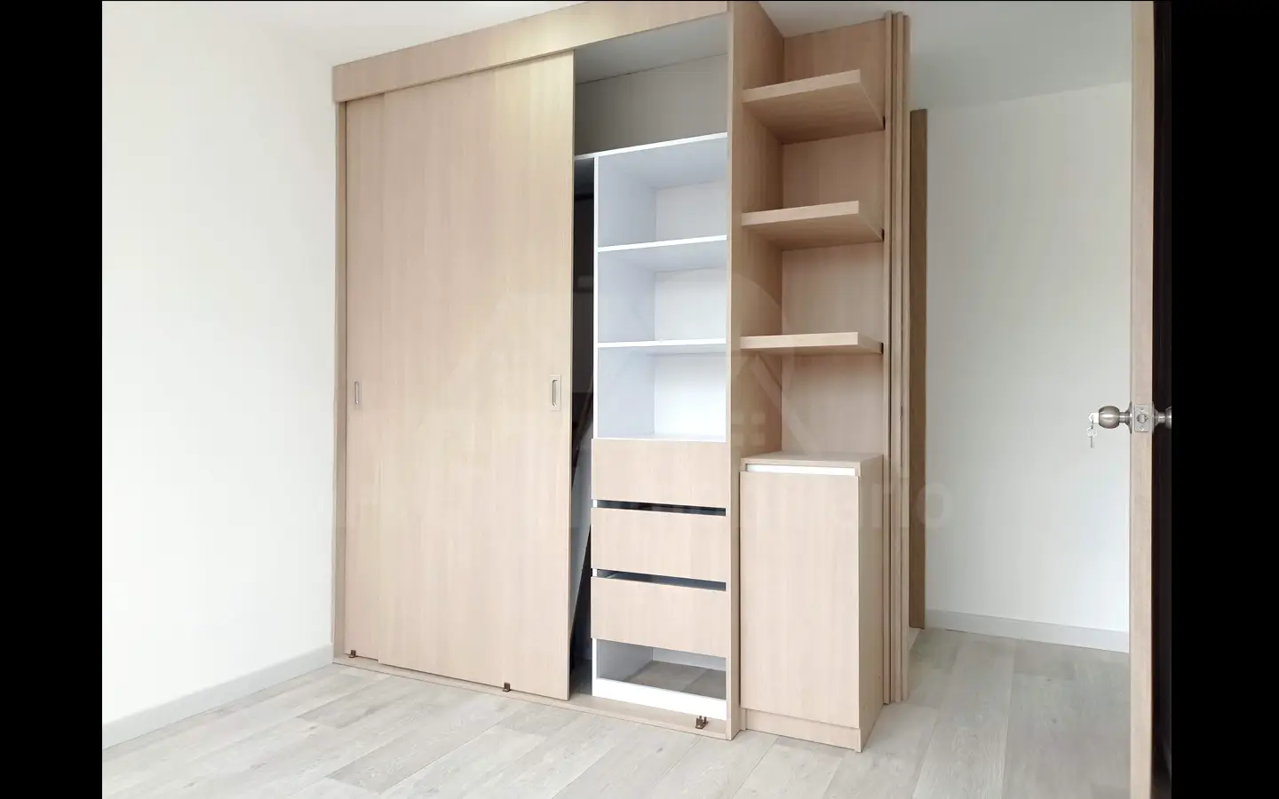Apartaestudio cerca a colegio los angeles