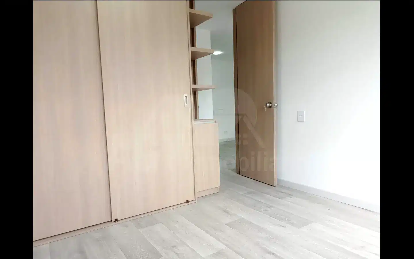 apartaestudio cerca a Colegio Eucaristico